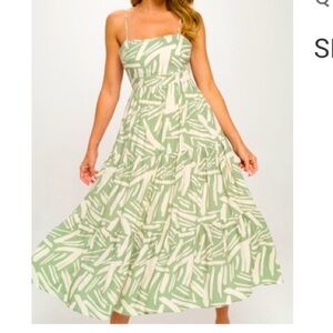 Green and White Patterned Women's Dress
